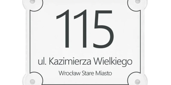 Tabliczka adresowa na elewację czy na ogrodzenie – co wybrać?